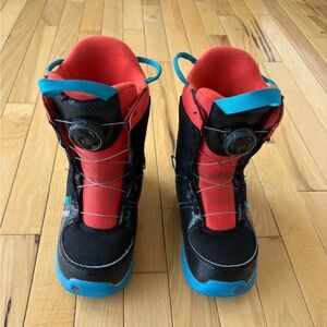 Kids Burton Grom Snowboard Boots Size 3